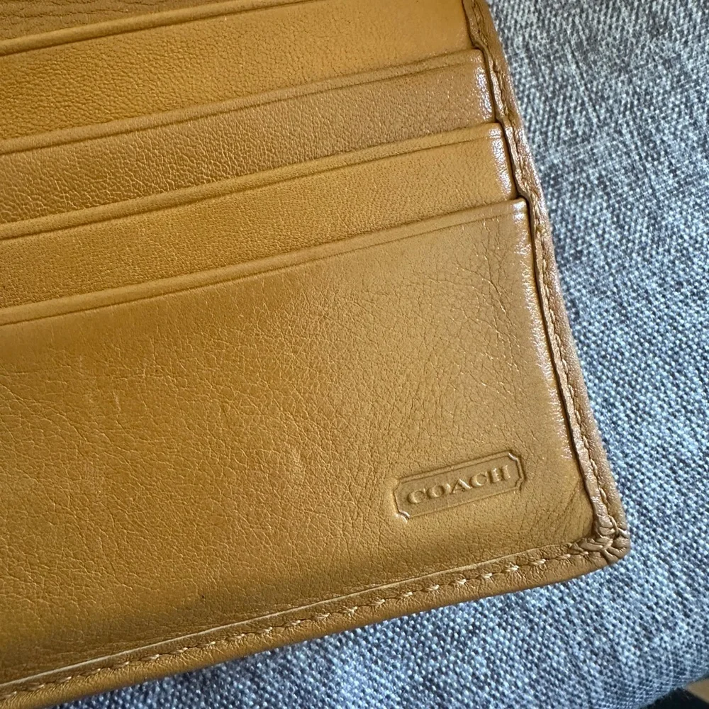Coach Camel Leather Shoulder Bag and Wallet - Picture 7 of 10